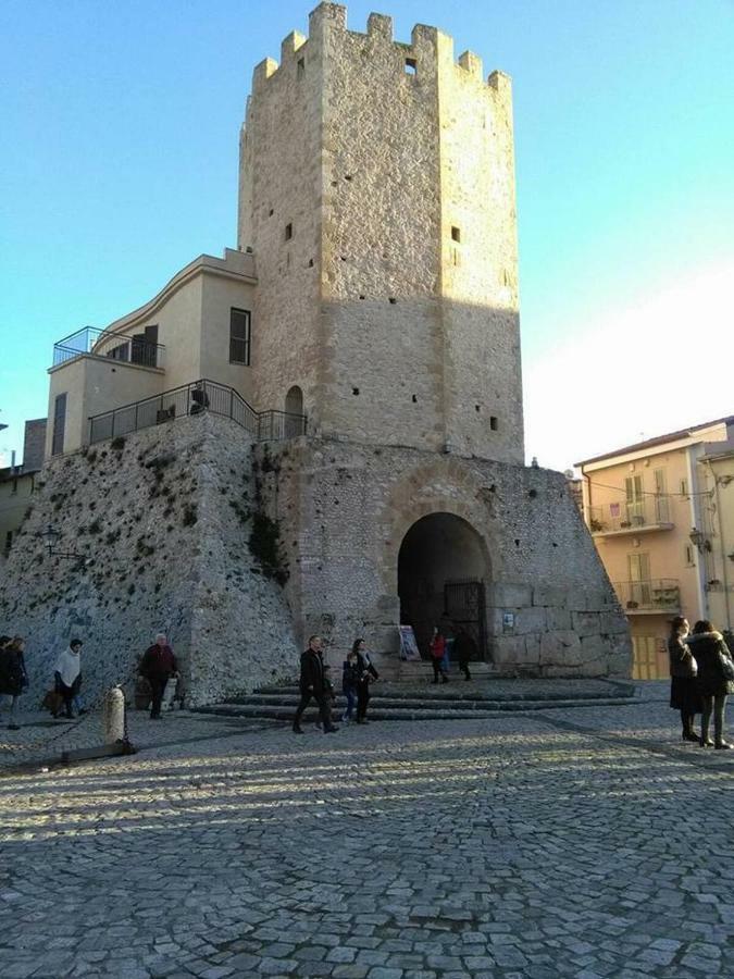 Delizioso Appartamento In Zona Centrale Formia Exterior foto